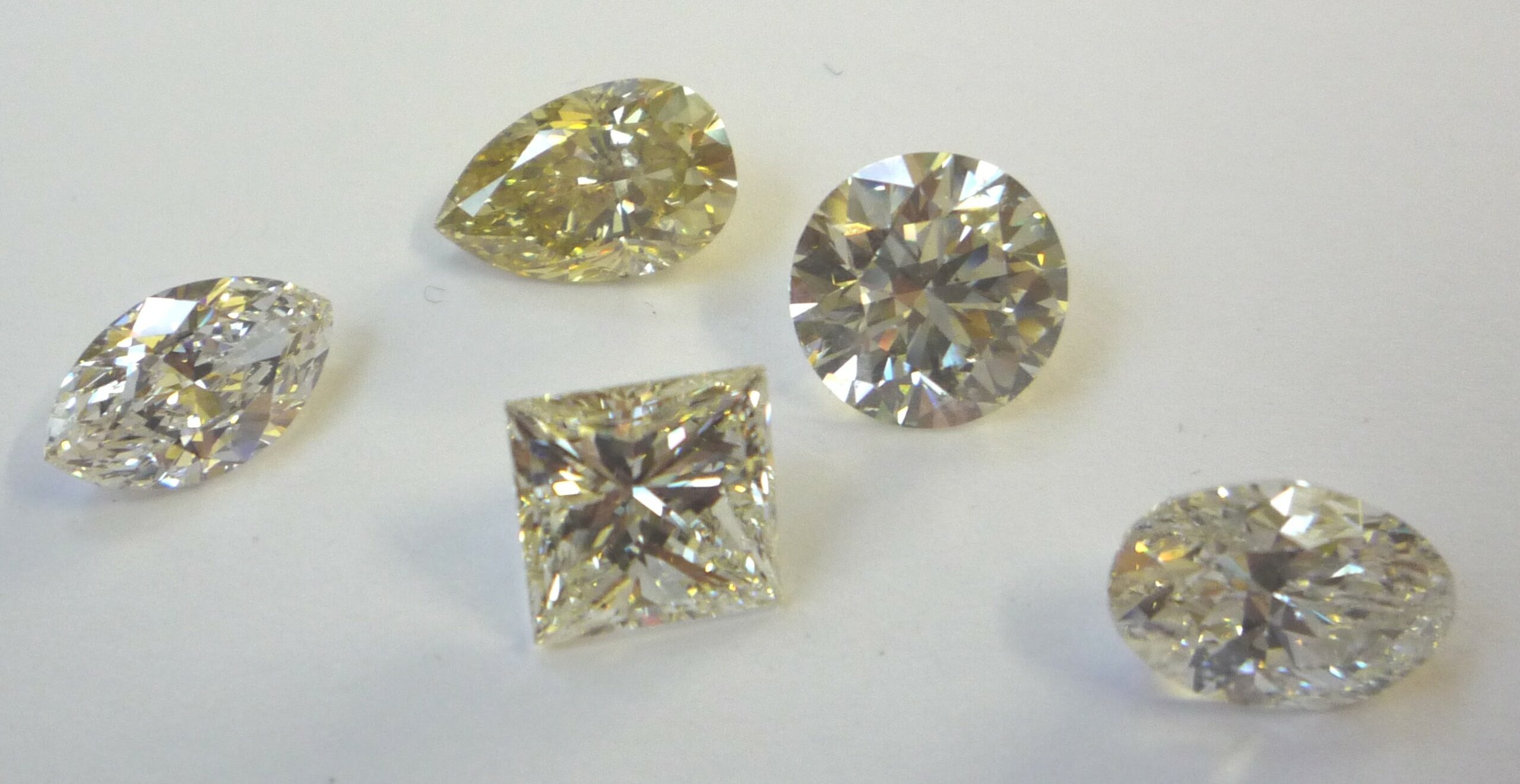 Loose-diamonds Loose diamonds