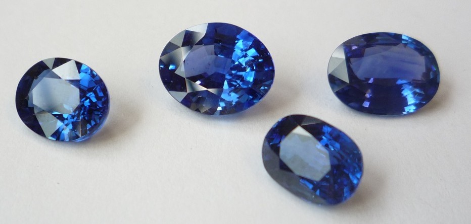 Loose-blue-gemstones Blue gemstones